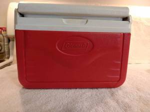 lot 6651 image: Red Coleman Lunchtime Cooler