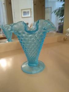 lot 6678 image: Fenton Teal Hobnail Ruffle Footed Vase&nbsp