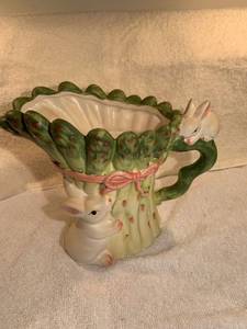 lot 6690 image: Easter Rabbits Ceramic Pitcher Location Kitchen