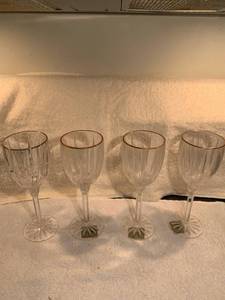 lot 6711 image: Set of 4 Gorham Sundance Gold Goblets Full Lead Crystal Location Kitchen Corner Cabinet