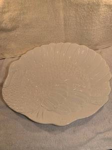 lot 6715 image: Century Turkey Platter Location Kitchen