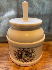 lot 6722 image: Home Tweet Home Painted Ceramic Canister Location Kitchen