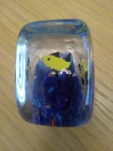 lot 6737 image: Glass Paper Weight