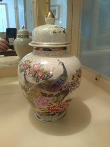 lot 6750 image: Andrea by Sadek Urn Style Vase Peacock Motif