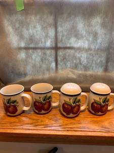 lot 6765 image: Casuals by China Pearl 2 Mugs Salt and Pepper Shaker Location Kitchen