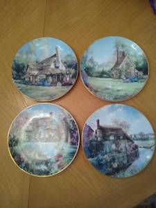 lot 6789 image: English Country Cottages by Marty Bell Collectible Plates - 4 Total&nbsp