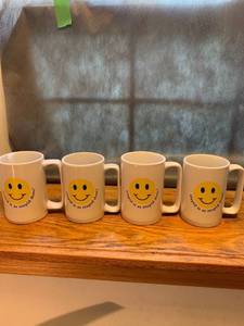 lot 6804 image: Set of 4 Stupid Is As Stupid Does Bubba Gump Shrimp Co. Location Kitchen