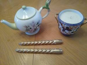 lot 6805 image: Misc. Candles, Tea Pot with Hummingbird