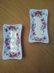 lot 6813 image: Bone China Trinket