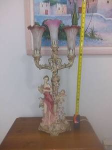 lot 8247 image: Decorative 3 Light Lamp With Harpist And Angel With Flowers Works