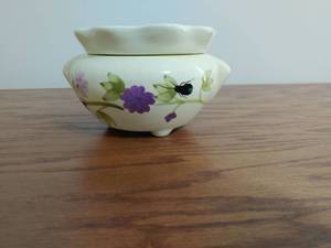 lot 8283 image: 2 Piece Painted Pot