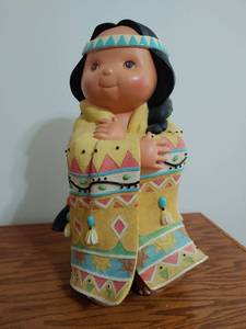 lot 8286 image: Native American Statue