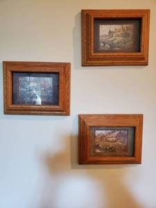 lot 8293 image: Lot of 3 Cottage Themed Wall Decor