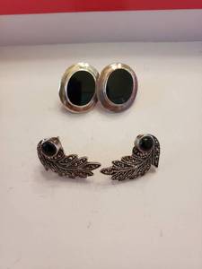 lot 5940 image: Lot of 2 Black Onyx Stone Sterling Silver Earings