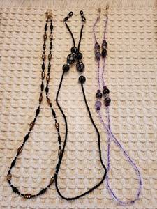 lot 5964 image: Lot of 3 Beautiful Beaded Reading Glasses Leash