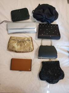 lot 7742 image: Lot of Cute Fashion Clutches