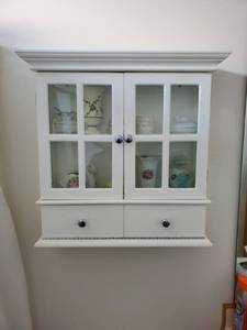 lot 7743 image: Cute Bathroom Shelving - Contents Not Included