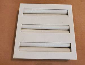 lot 7748 image: 3 Slate Beige Ring Display