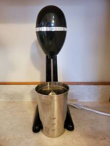 lot 7776 image: Hamilton Beach Shake Mixer