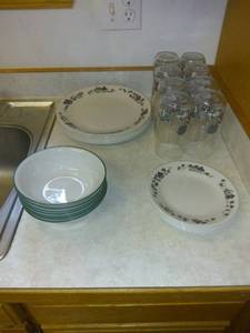 lot 7782 image: Set Of Vintage Corelle By Corning Dishes Plates, Bowls, Saucers, Glasses