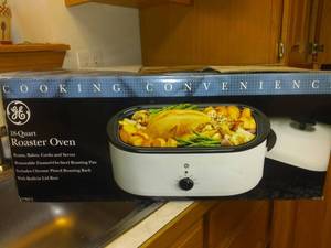 lot 7786 image: GE 18 Quart Roaster Oven In Good Condition