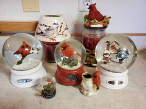 lot 7795 image: Lot of Collectible Cardinals - 7 Piece Total