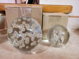 lot 7819 image: Lot of 2 Paperweights