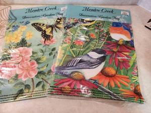 lot 7838 image: Lot of 2 Decorative Garden Flags