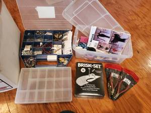 lot 7855 image: Lot of Jewelry Making and Crafts Supplies