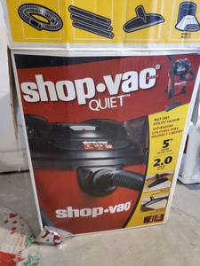 lot 7860 image: 5 Gallon Shop Vac