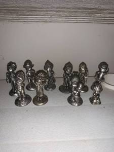 lot 8637 image: Lot of 10 Little Gallery Pewter Figurines Location Basement Closet