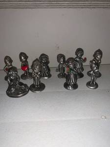 lot 8638 image: Lot of 10 Little Gallery Pewter Figurines Location Basement Closet
