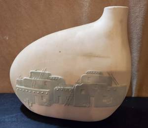 lot 8657 image: Floral Ceramic Vase with Hut and Ladder Theme