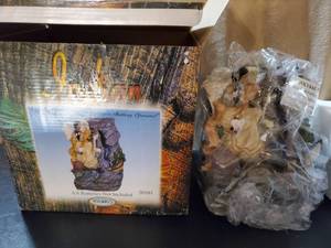 lot 8662 image: NIB Battery Operated Indian Maiden Water Fountain