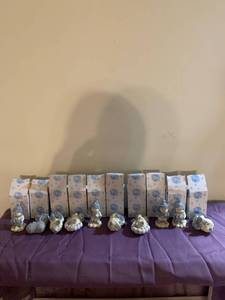lot 8696 image: Lot of 10 Encore Snow Buddies Ornaments Location Basement Closet