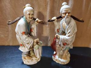 lot 8698 image: Lot of 2 Ceramic Oriental Figurines. Fisherman and Lady Gatherer