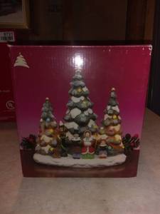 lot 8723 image: Trim A Home Porcelain Tree Scene With Triple Lights Works Great Illuminated