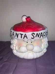 lot 8760 image: Ceramic Santa Snacks Cookie Jar Location Basement Shelf 1