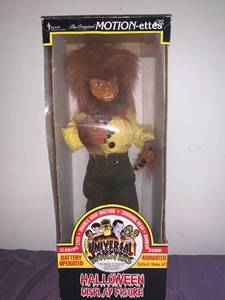 lot 8761 image: Universal Studios Wolfman Halloween Display Figure Location Pool Table