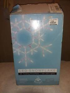 lot 8779 image: LED Snowflake