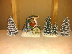 lot 8791 image: Horseless Carriages 972, 5000 with 3 Decorative Trees