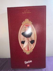 lot 8798 image: 1995 Hallmark Special Edition Holiday Memories Barbie Location Pool Table