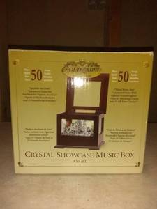 lot 8821 image: Gold Label Crystal Showcase Music Box