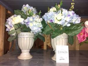 lot 8841 image: Botanical Silk Pair of Flowers