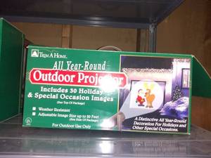 lot 8845 image: Trim A Home All Year Outdoor Projector W 30 Slides Special Occasions & Holidays