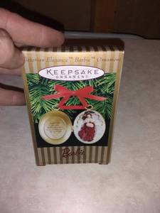 lot 8850 image: Hallmark Keepsake Ornament Victorian Elegance Barbie 1997
