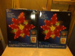 lot 8853 image: Set of 2 Holiday Time Lighted Decorations