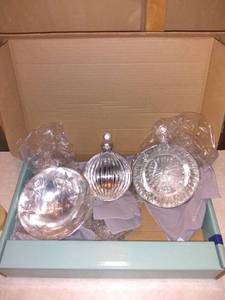 lot 8868 image: Mariposa Made in Mexico Metal Ornament Dishes