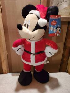 lot 8890 image: Mickie Mouse 24 inch Santa Cloth