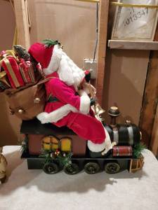 lot 8891 image: Santa on Choo Choo Train